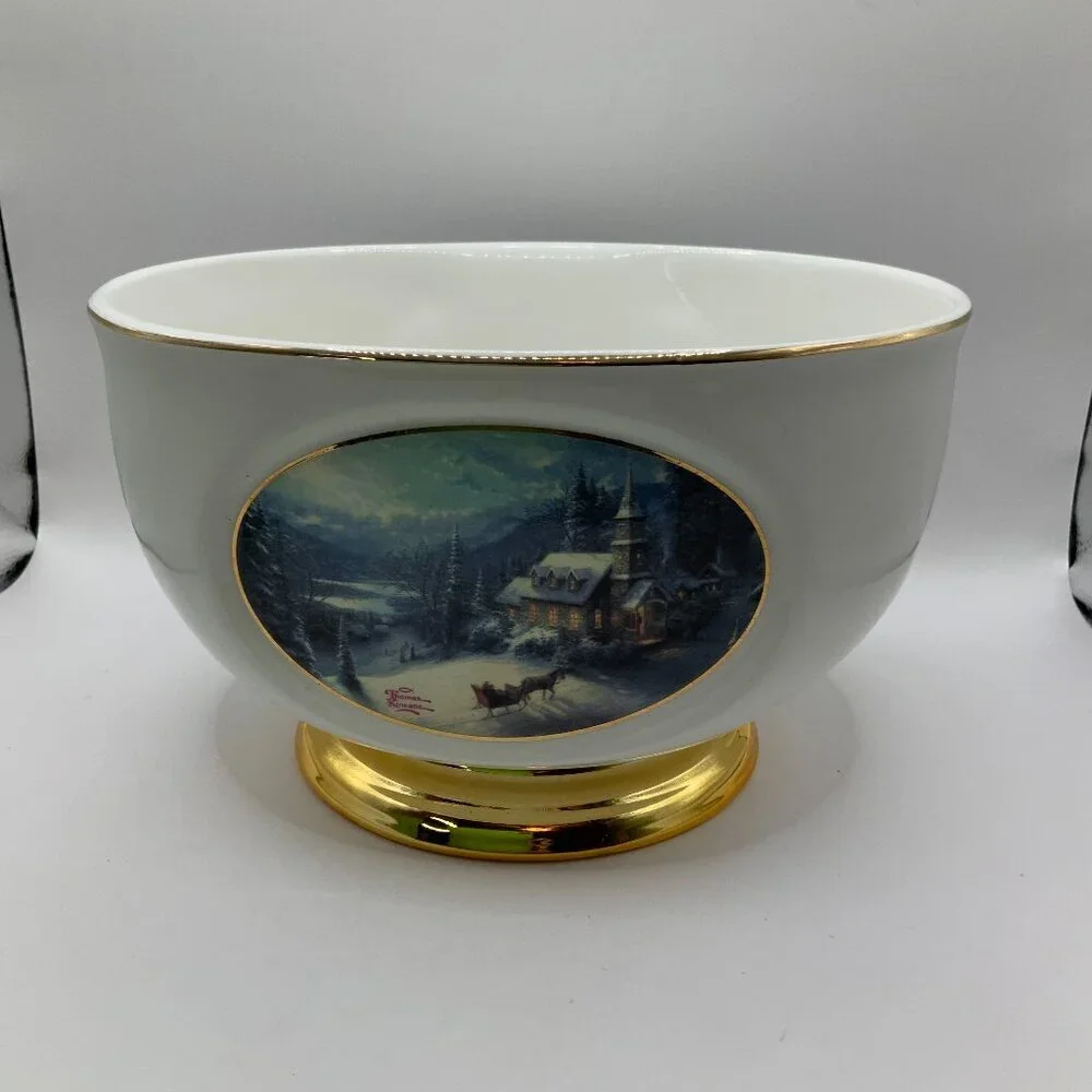 Thomas Kinkade Vintage Sunday Evening Sleigh Ride Porcelain Gold Trim Bowl